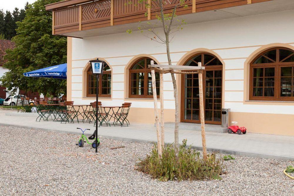 Hotel Straßhof Pfaffenhofen an der Ilm Exterior foto